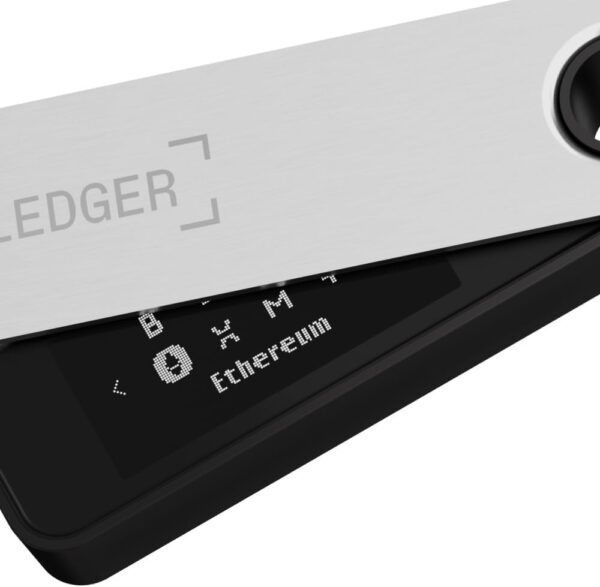 Ledger Nano S Plus Crypto Hardware Wallet (Matte Black) - Safeguard Your Crypto, NFTs and Tokens - Image 4